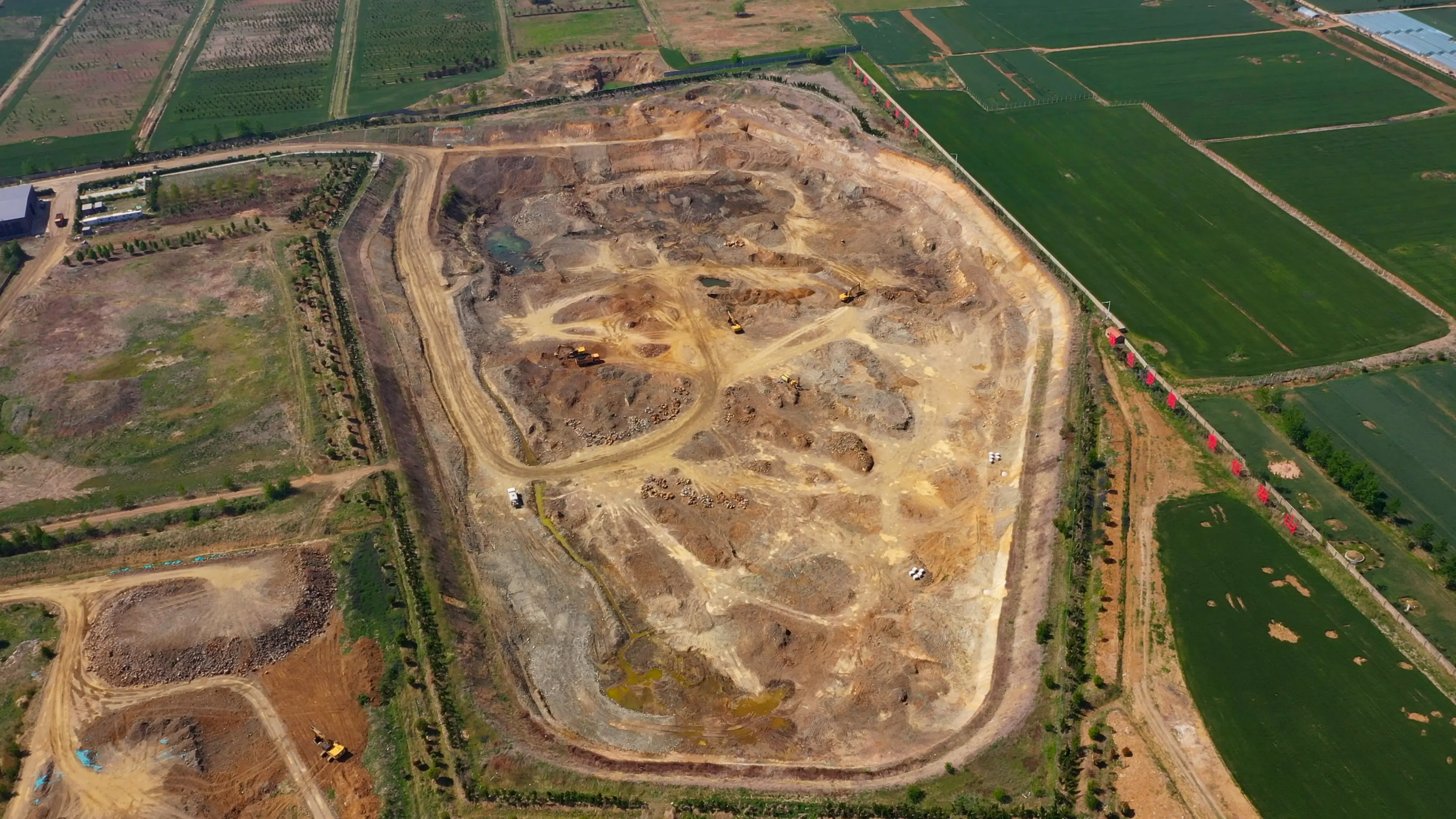 OneGarnet Mine Site