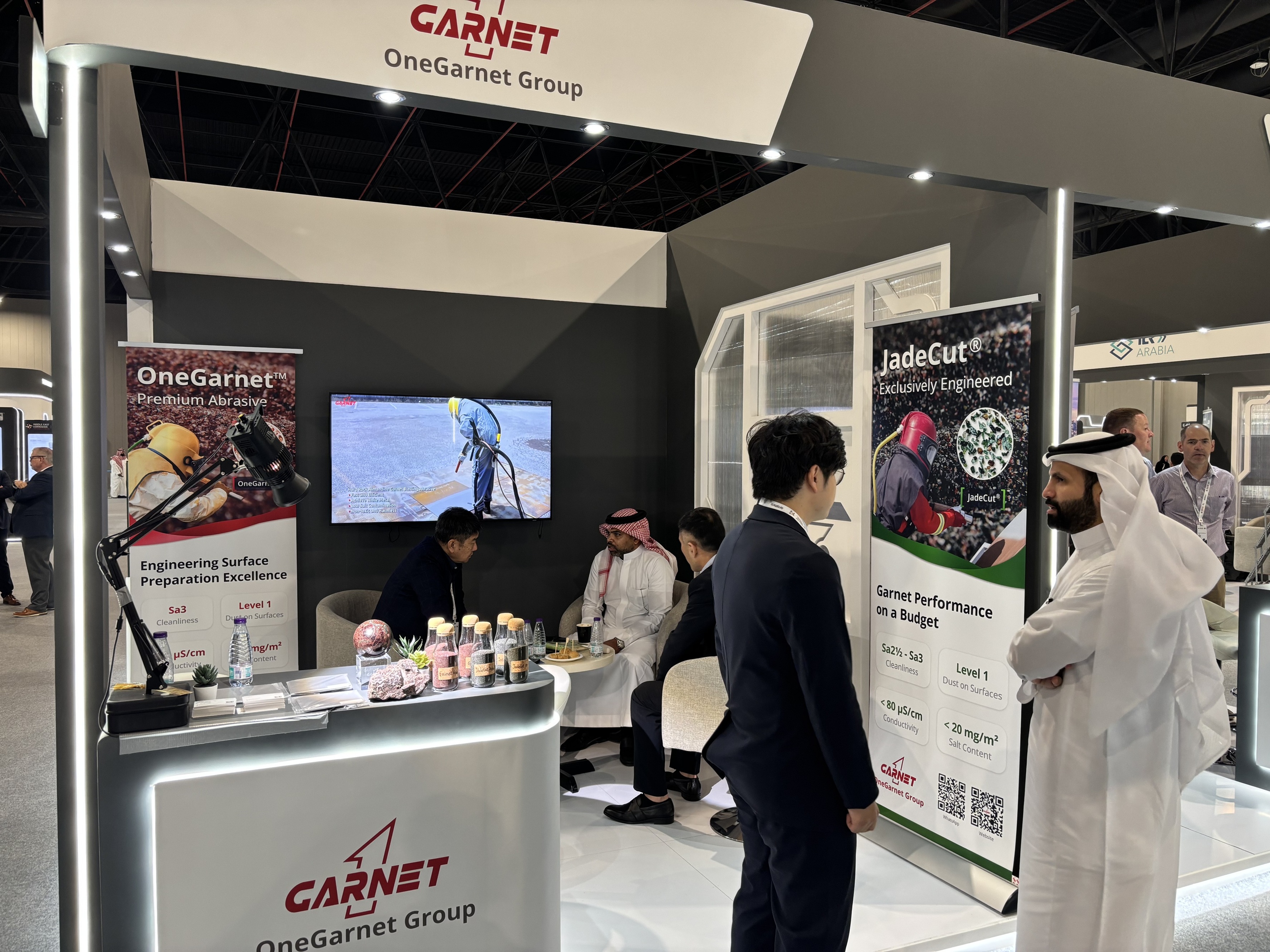 912a9bc824b4baea9f65f2393f4cd67d.jpg 插图.jpg